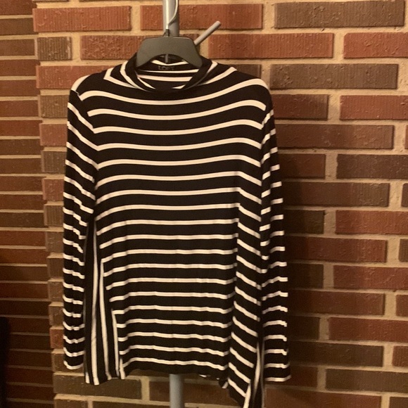 Loft Outlet Sz Md Top - Picture 1 of 6